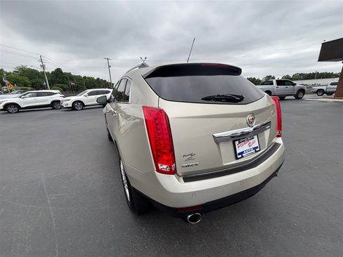 Used 2015 Cadillac SRX Luxury w/ Driver Awareness Package FWD image 5