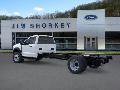 New 2026 Ford F600 2WD Regular Cab Super Duty image 4