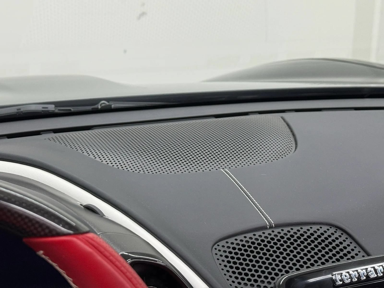 Used 2025 Ferrari Roma Spider RWD image 31