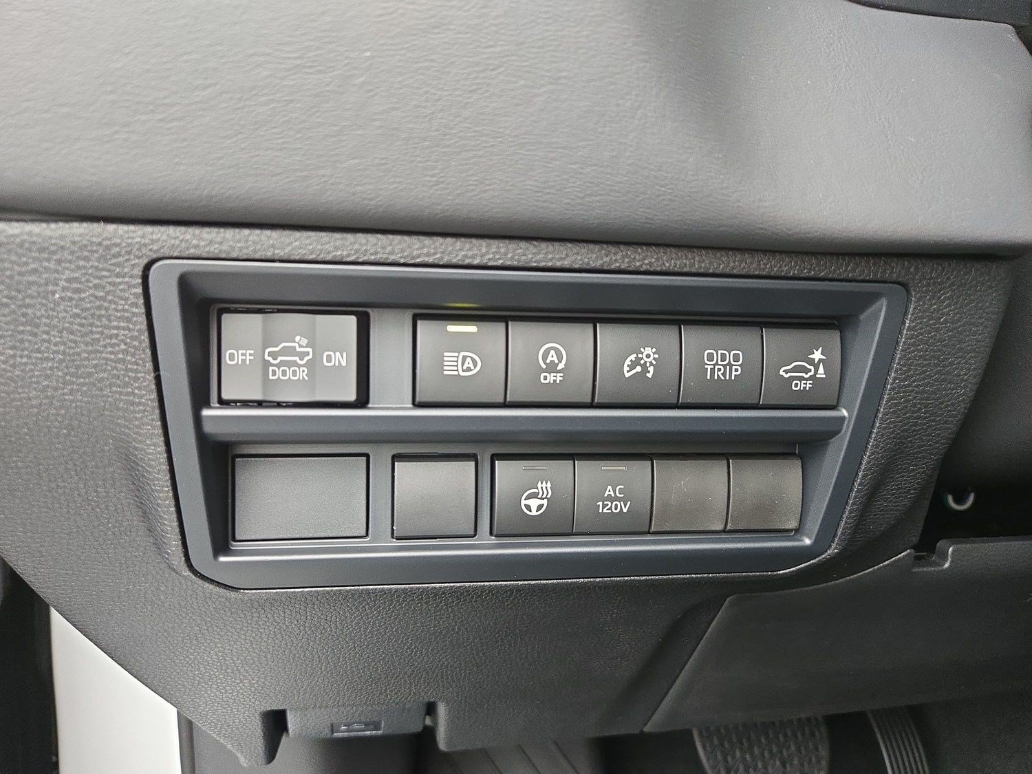 New 2026 Toyota Tundra Platinum AWD/4WD image 25