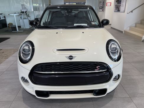 Used 2021 MINI Cooper S image 2