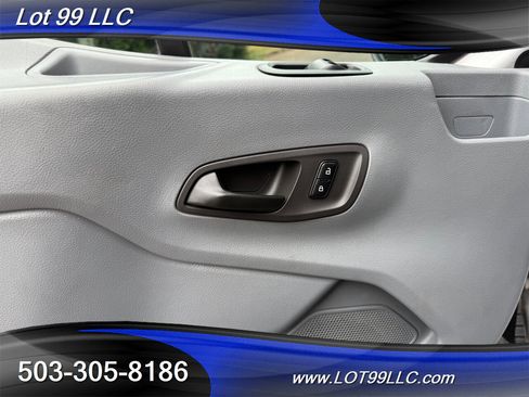 Used 2015 Ford Transit 350 XL image 34