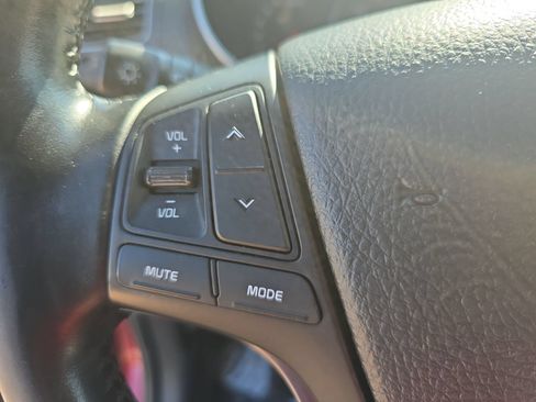 Used 2015 Kia Sorento LX FWD image 16
