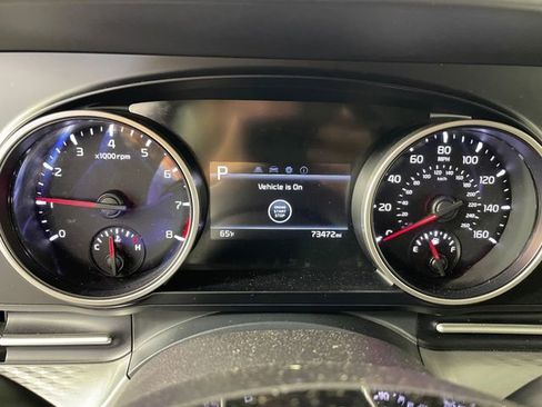 Used 2022 Kia Carnival LX FWD image 5