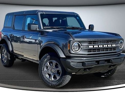 New 2025 Ford Bronco Big Bend image 2