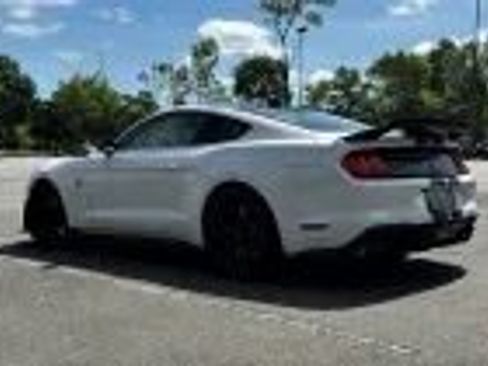 Used 2020 Ford Mustang Shelby GT500 w/ Technology Package RWD image 5
