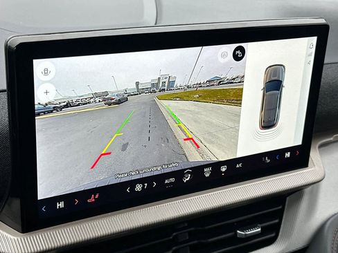 Certified 2025 Ford Explorer Active image 21