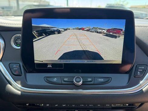 Used 2025 Chevrolet Blazer LT FWD image 16