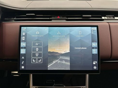 New 2026 Land Rover Range Rover Long Wheelbase Autobiography AWD/4WD image 21