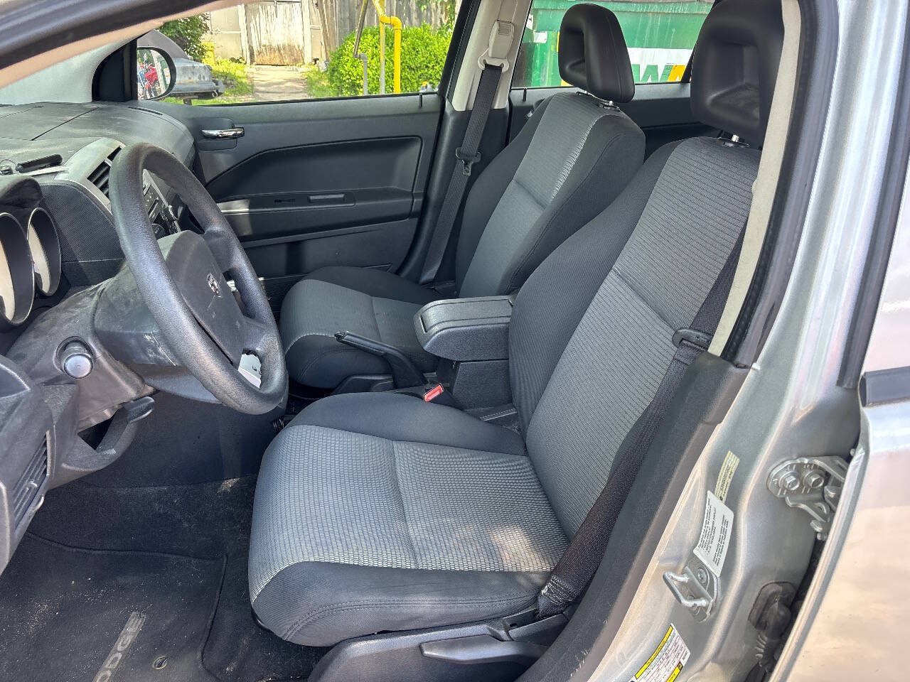 Used 2009 Dodge Caliber SXT FWD image 17