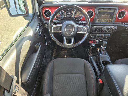 Used 2022 Jeep Wrangler Unlimited Rubicon image 11