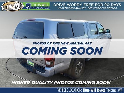 Used 2019 Toyota Tacoma TRD Off-Road AWD/4WD image 4