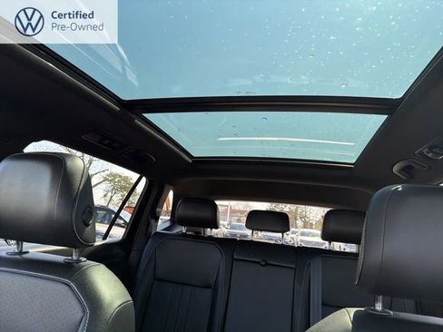 Certified 2024 Volkswagen Tiguan SE R-Line AWD/4WD image 21