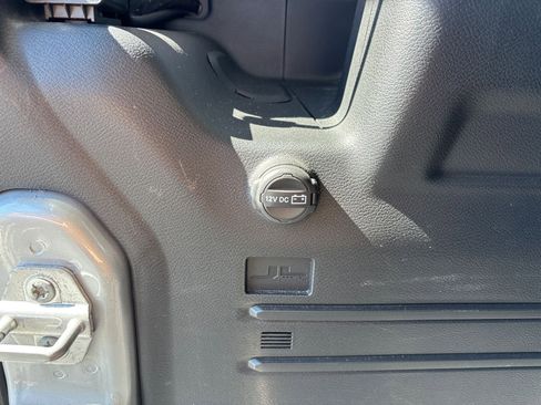 Used 2022 Jeep Wrangler Unlimited Rubicon image 34