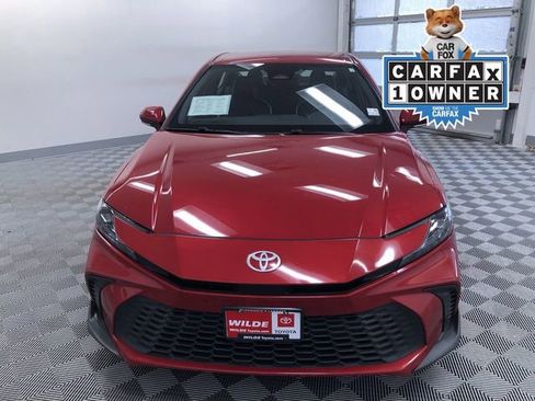 Certified 2025 Toyota Camry SE image 6