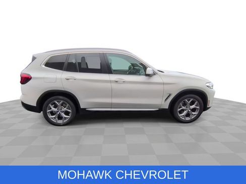 Used 2024 BMW X3 xDrive30i w/ Premium Package AWD/4WD image 9
