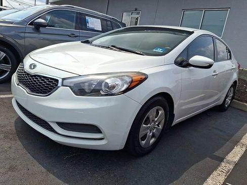 Used 2016 Kia Forte LX FWD image 3