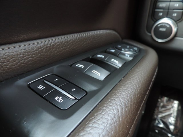 Used 2021 GMC Yukon Denali AWD/4WD image 31