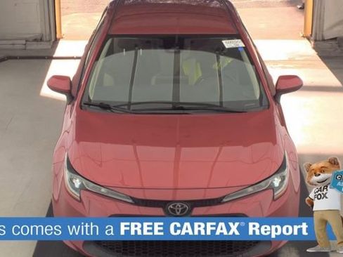 Used 2021 Toyota Corolla LE image 2