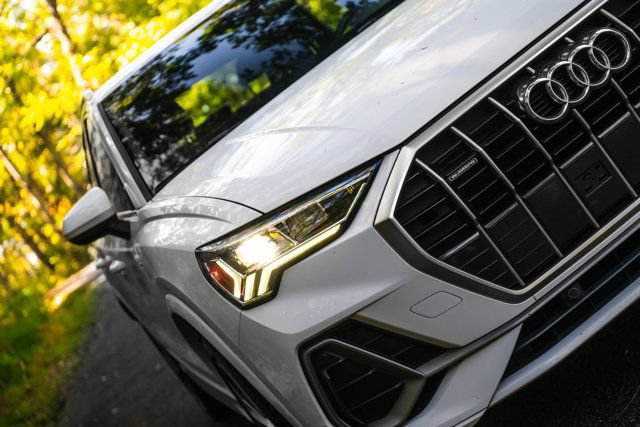 Used 2021 Audi Q3 2.0T Premium Plus AWD/4WD image 2