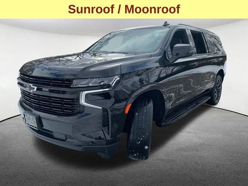 Certified 2023 Chevrolet Suburban RST w/ Luxury Package AWD/4WD image 6