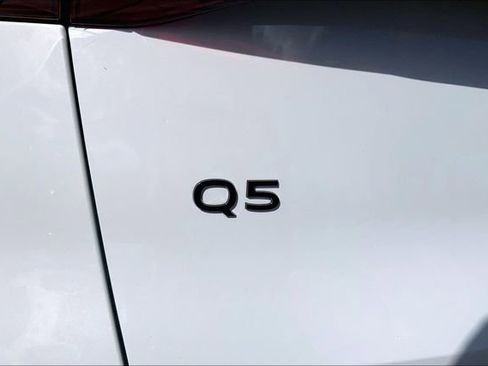 Used 2025 Audi Q5 Premium Plus w/ Premium Plus image 8