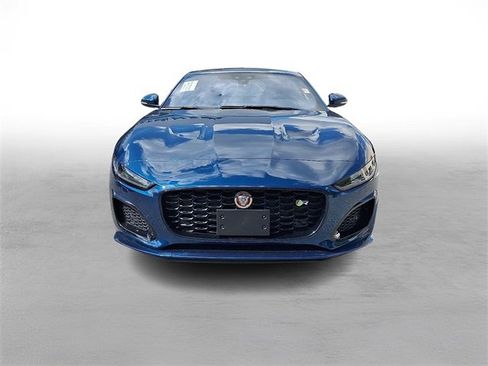 Used 2023 Jaguar F-TYPE R image 2