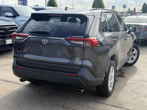 Used 2019 Toyota RAV4 XLE w/ Convenience Package AWD/4WD image 5