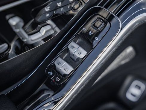 Certified 2022 Mercedes-Benz S 580 4MATIC Sedan image 36