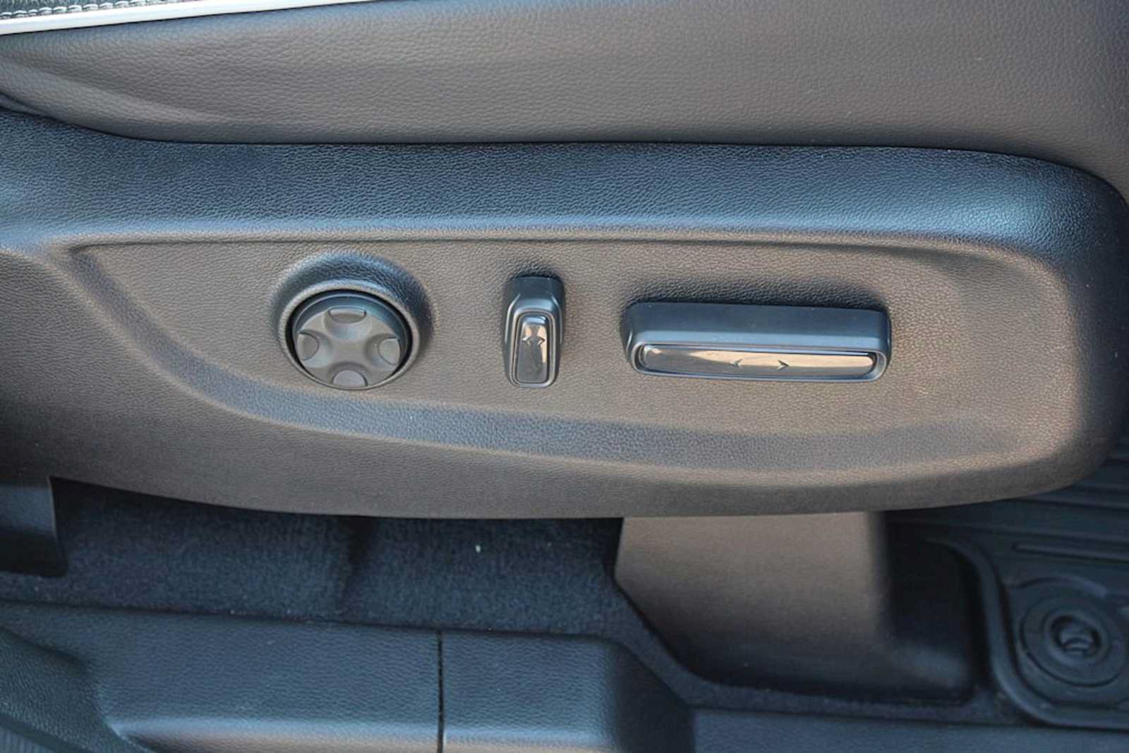 Used 2022 Honda Odyssey Elite image 32