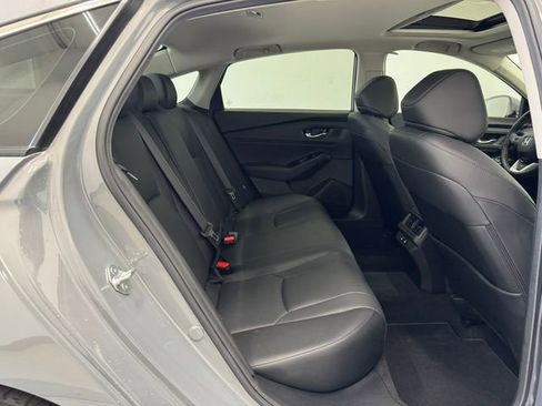 Used 2025 Honda Accord Touring image 18