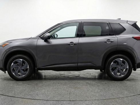 Used 2025 Nissan Rogue SV image 5