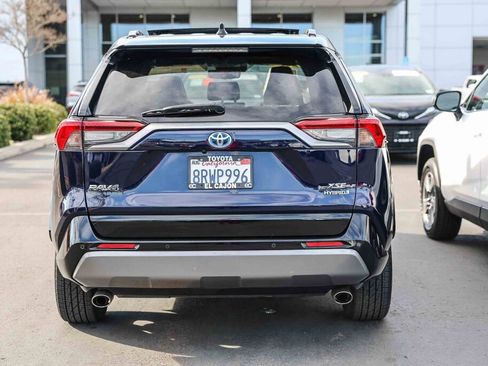 Certified 2020 Toyota RAV4 XSE image 25