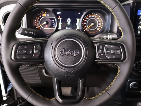 Used 2024 Jeep Wrangler Sport S image 3