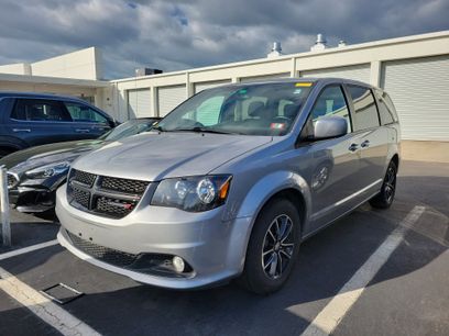 Used 2018 Dodge Grand Caravan SXT w/ Driver Convenience Group