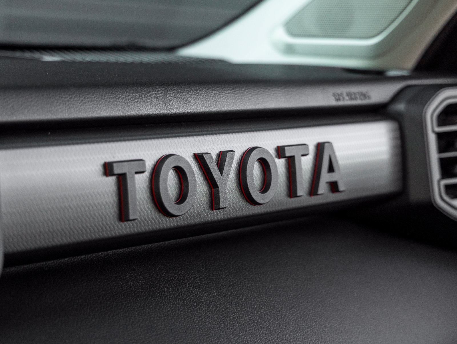 Used 2023 Toyota Sequoia TRD Pro AWD/4WD image 32