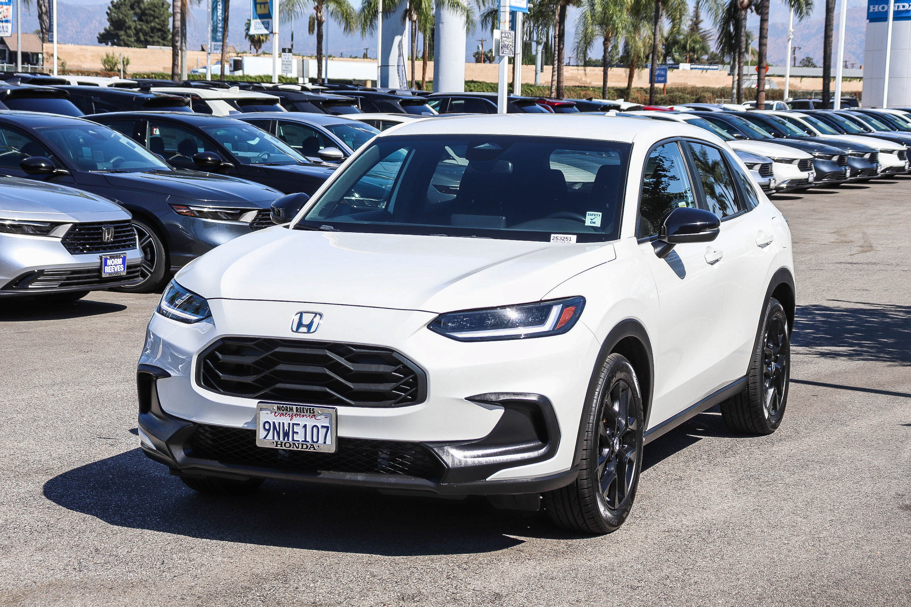 Certified 2025 Honda HR-V Sport image 3