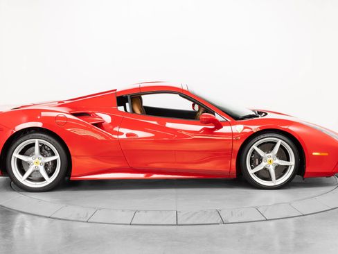 Certified 2019 Ferrari 488 Spider RWD image 17