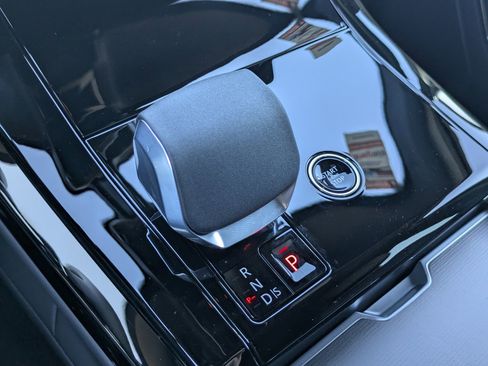 New 2026 Land Rover Range Rover Sport Dynamic SE image 16