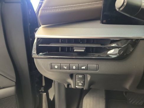 Used 2025 Nissan Murano Platinum w/ Cargo Package AWD/4WD image 23