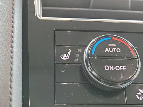 Used 2022 Nissan Armada SL AWD/4WD image 36