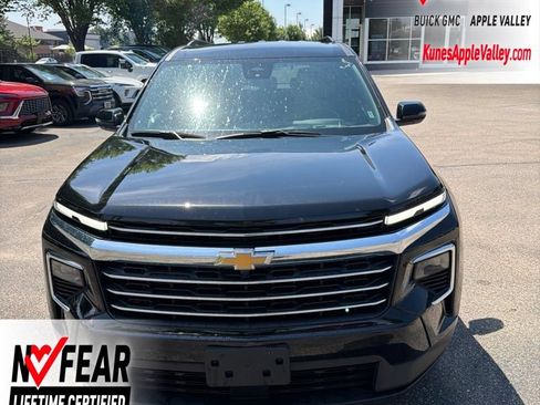 Used 2026 Chevrolet Traverse LT AWD/4WD image 1