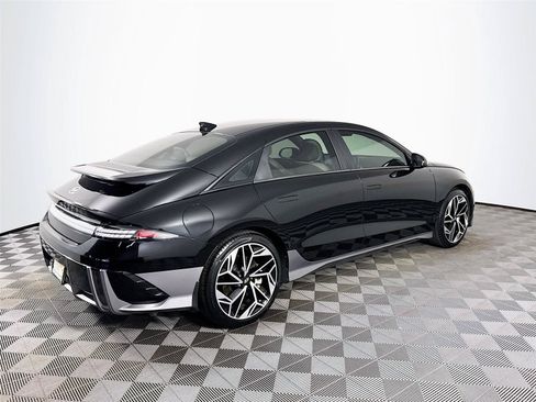 Used 2024 Hyundai Ioniq 6 SEL RWD image 5