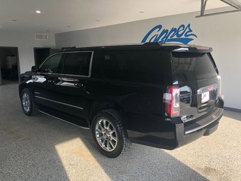 Used 2016 GMC Yukon XL Denali w/ Open Road Package AWD/4WD image 4