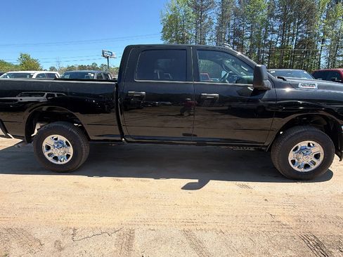 New 2026 RAM 2500 Tradesman AWD/4WD image 7