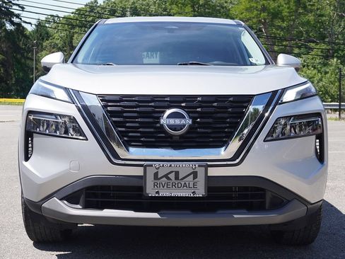 Used 2022 Nissan Rogue SV AWD/4WD image 9