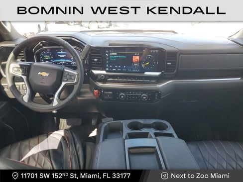 Used 2024 Chevrolet Silverado 2500 LT w/ Convenience Package image 12