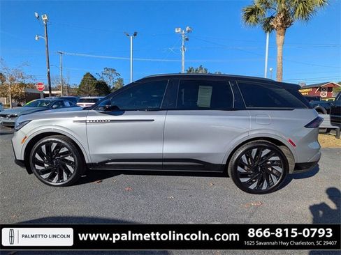 Certified 2024 Lincoln Nautilus Reserve w/ Equipment Group 203A image 7