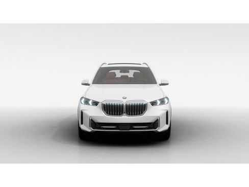 New 2026 BMW X5 xDrive50e AWD/4WD image 3