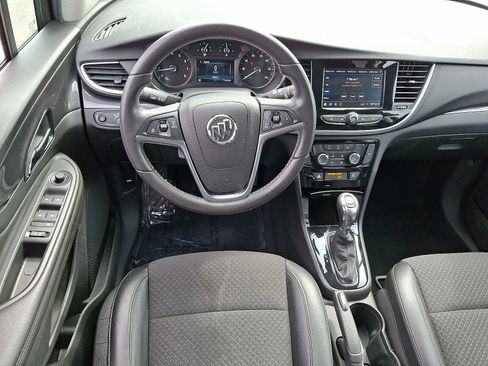 Used 2022 Buick Encore Preferred w/ Safety Package image 12